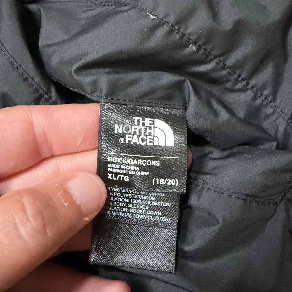 The North Face Reversible 550 Down Puffer Jacket Boys XL 18/20 Black Grey Blue